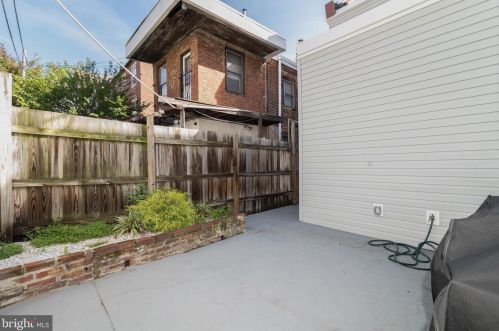 626 4th St, Philadelphia PA  19147-1525 exterior