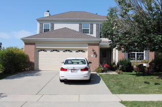 4 Waterton Dr, Streamwood, IL 60107-1263