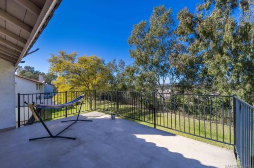 3116 Avenida Christina, Carlsbad, CA 92009-4504