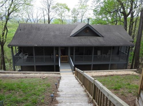 114 Mole Mountain Ct, Big Canoe, GA 30143-7583