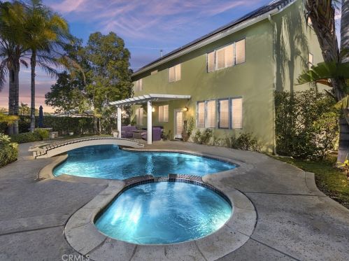 8055 La Crosse Way, Riverside, CA 92508-6142