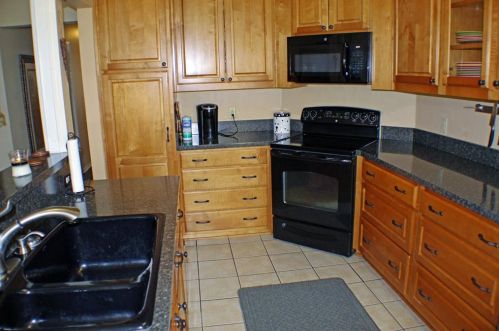 6872 Moss Ln, Fort Worth TX  76182-7037 exterior