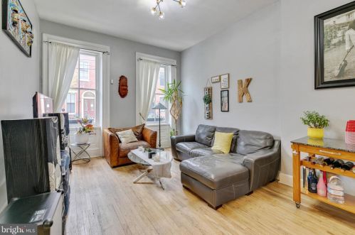 627 16th St, Philadelphia PA  19130-3415 exterior