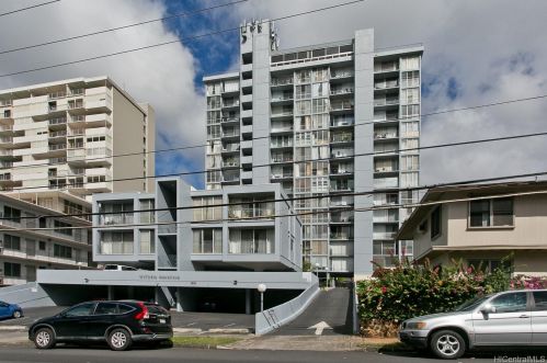 1456 Thurston Ave, Honolulu HI  96822-3633 exterior