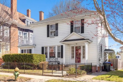 41 Tyndall Ave, Providence, RI 02908-2917