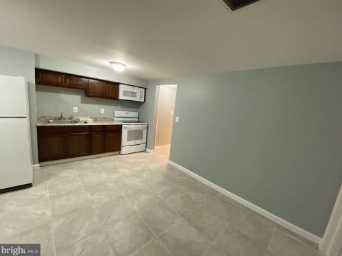 7804 Lockney Ave, Silver Spring MD 20912-7304 exterior