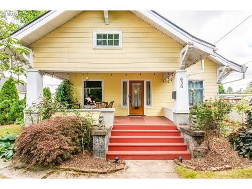 630 1st St, Mcminnville, OR 97128-6054