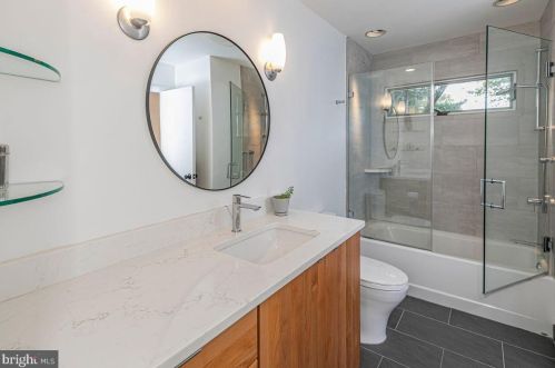 15 Robert Rd, Princeton NJ  08540-5332 exterior