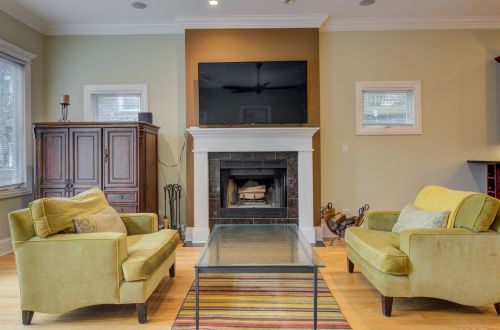 4250 Francisco Ave, Chicago, IL 60618-2610