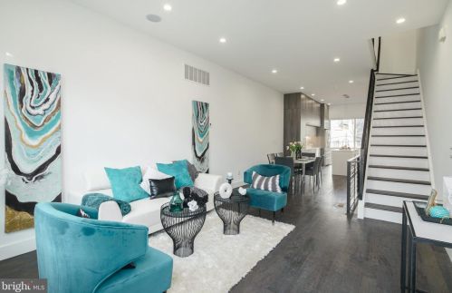 1827 Manton St, Philadelphia, PA 19146-2922