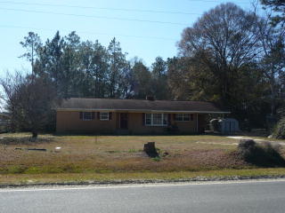 305 Radio Station Rd, Alma, GA 31510-3526