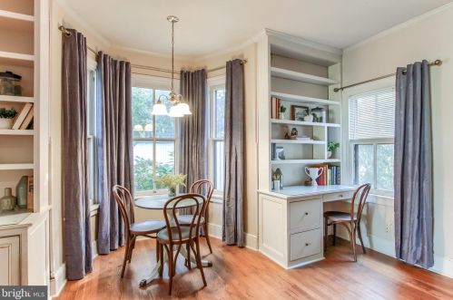 251 Hanover St, Carlisle PA  17013-1928 exterior