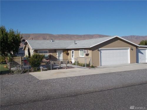 212 Green Laurel Pl, Desert Aire, WA 99349-1976