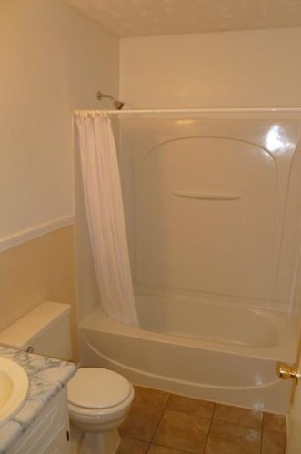 6627 Bent Crk Dr, Rex GA 30273-2102 exterior