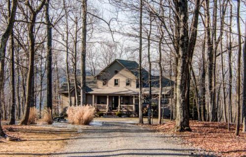 1003 Overlook Pkwy, Hardy, VA 24101-3381