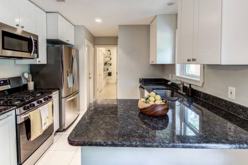 5205 Buffalo Pass, Austin TX  78745-2703 exterior