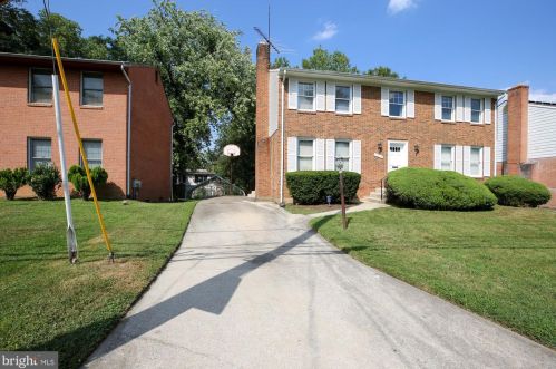 1213 Burton St, Silver Spring, MD 20910-2707