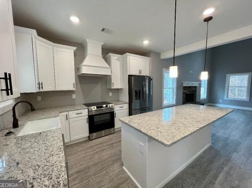 38 Pelican Cir, Monticello, GA 31064-9056