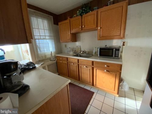 5600 13th St, Philadelphia, PA 19141-4104