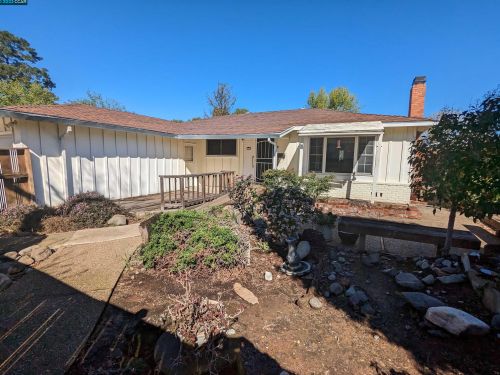 5542 Alabama Dr, Concord, CA 94521-4107