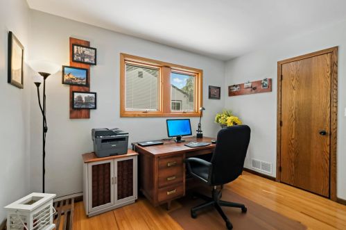 1007 Edgewater Ave, Saint Paul MN  55126-8119 exterior