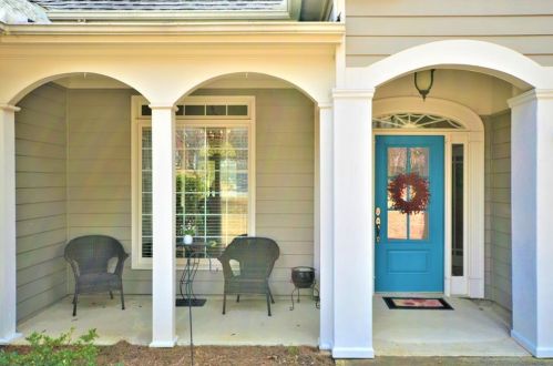 3985 Waterford Dr, Suwanee, GA 30024-1480