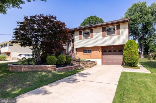 219 Downing Rd, Somerdale, NJ 08083-2615
