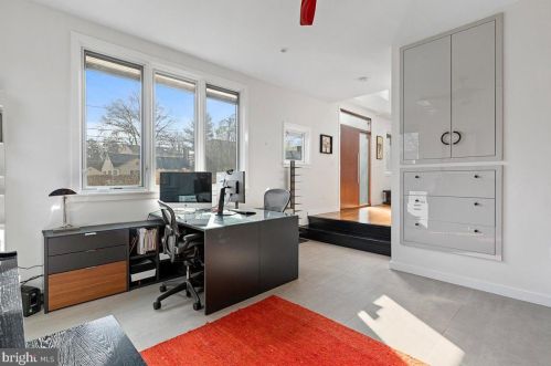 46 Leavitt Ln, Princeton NJ  08540-3921 exterior