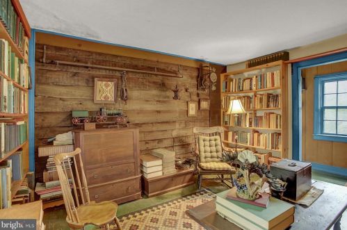 1917 Walnut Bottom Rd, Carlisle PA  17015-9624 exterior