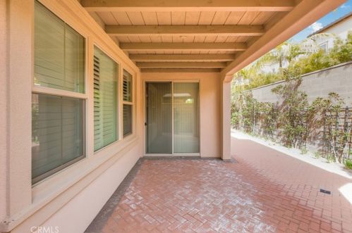 81 Kimbal, Irvine CA  92620 exterior