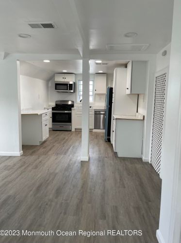 309 2nd Ave, Tinton Falls, NJ 07712-6148