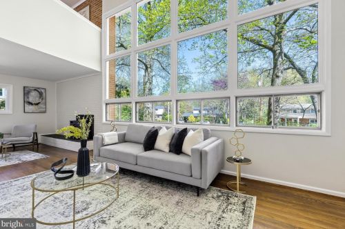 3347 Mansfield Rd, Falls Church, VA 22041-1728