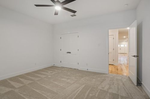 1821 Sylvania Ave, Fort Worth TX  76111-2740 exterior