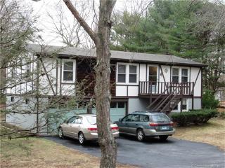 13 Turner Rd, Chesterfield, CT 06370-1826