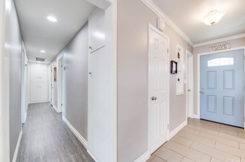 3702 Kingsway Ave, Anaheim CA  92804-4619 exterior