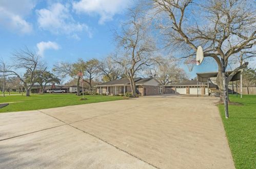 3646 Wingtail Way, Pearland, TX 77584-5024