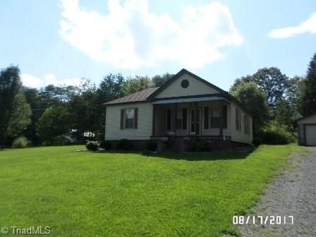 611 Long St, Eden, NC 27288-4329