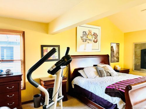 5940 Akron Cir, Englewood CO 80111-5216 exterior