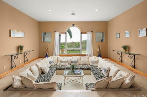 84-940 Moaelehua St, Nanakuli, HI 96792-4622