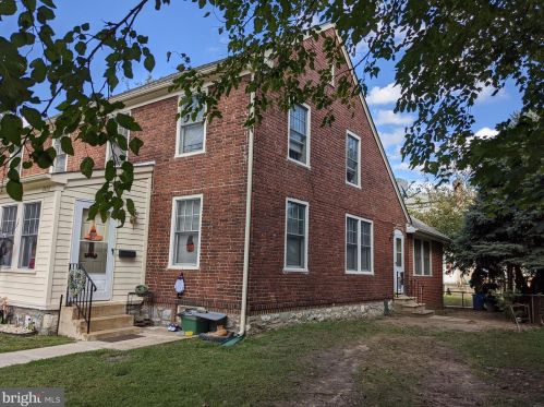 2820 Kansas Rd, Camden, NJ 08104-2813