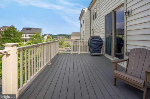 1307 Autumn Brook Ave, Silver Spring MD  20906-6752 exterior