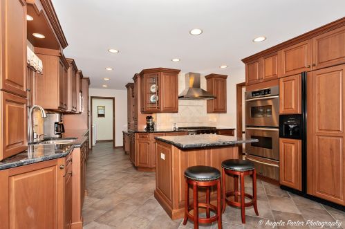 950 King Richards Ct, Bannockburn IL  60015-2627 exterior