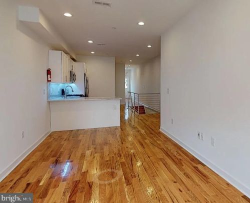 1642 Marshall St, Philadelphia, PA 19122-2922