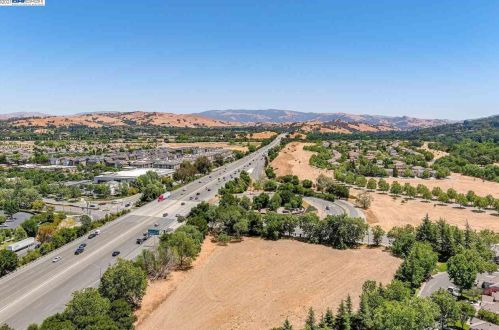 2512 Tapestry Way, Pleasanton, CA 94566-3130
