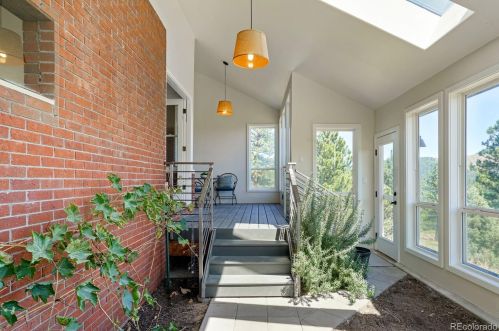 395 Cougar Dr, Boulder CO  80302-9521 exterior