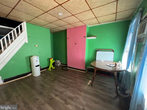222 Furman St, Trenton, NJ 08611-2235