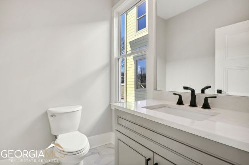 106 Hogue St, Atlanta GA  30312-1641 exterior
