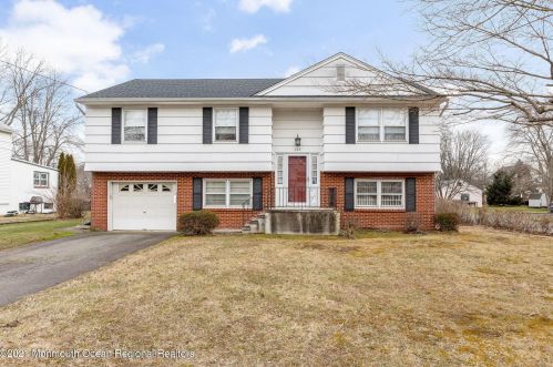 424 Smith Ct, Cliffwood, NJ 07721-1220