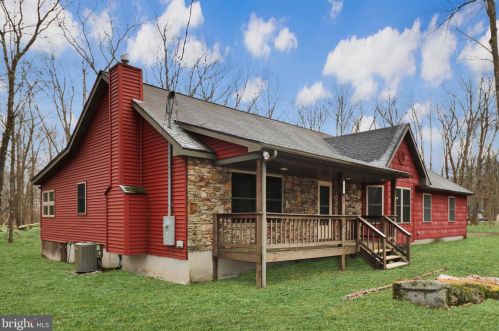 272 Betony Ln, Corinth, WV 26764-3038