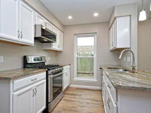 2509 Broken Oak Dr, Austin, TX 78745-5940